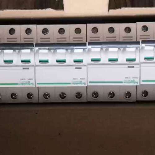 Schneider断路器IC60N全新3P原装20A订货号A议价