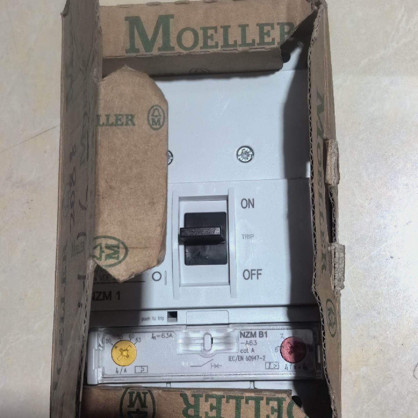 议价--金钟默勒MOELLER NZMB1-A63塑壳断路器