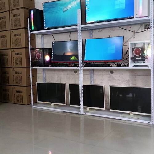 配置二：i74770，16G内存，256G固态，1063显卡议价