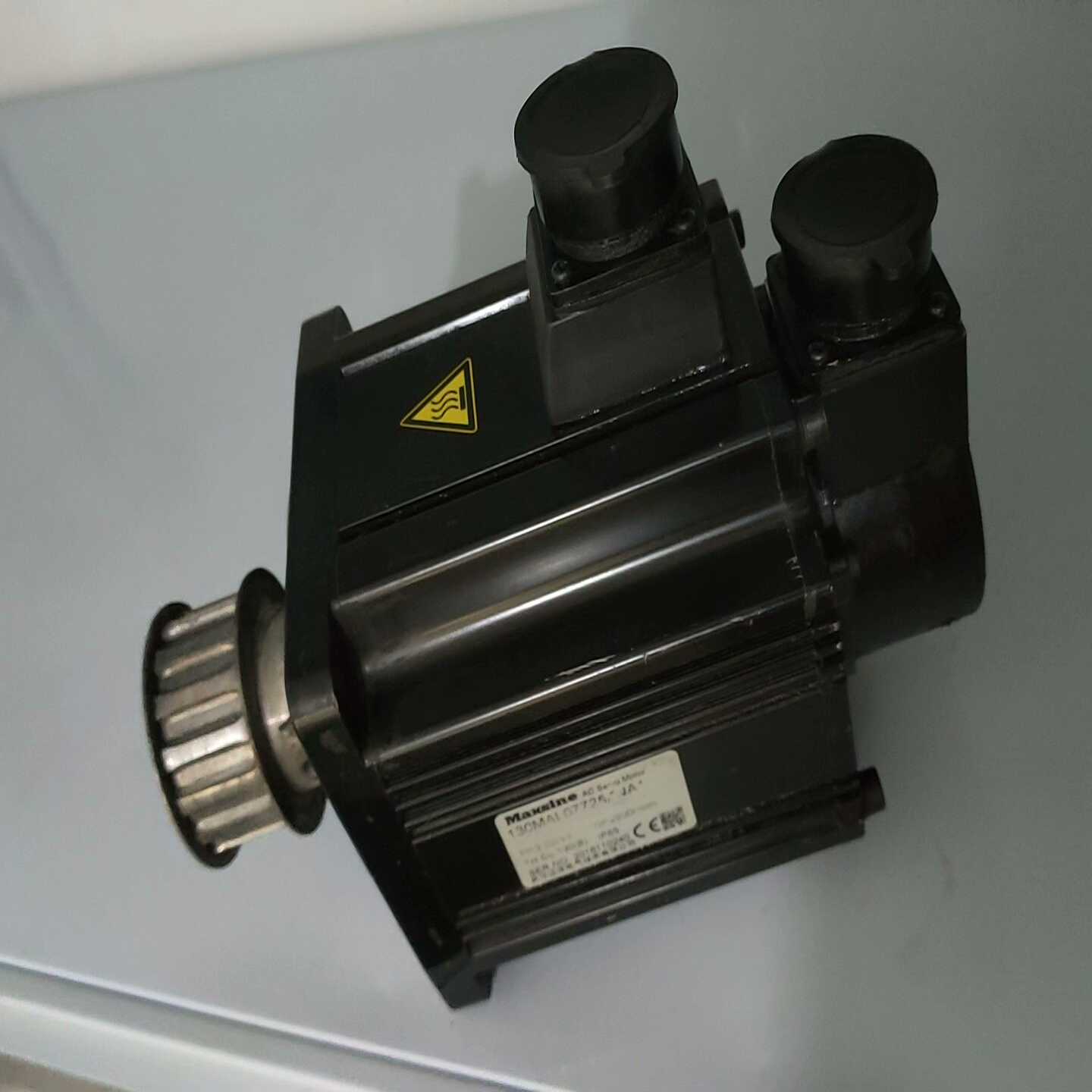 迈信驱动电机（130MSL07725FzA1）一台看好下适用