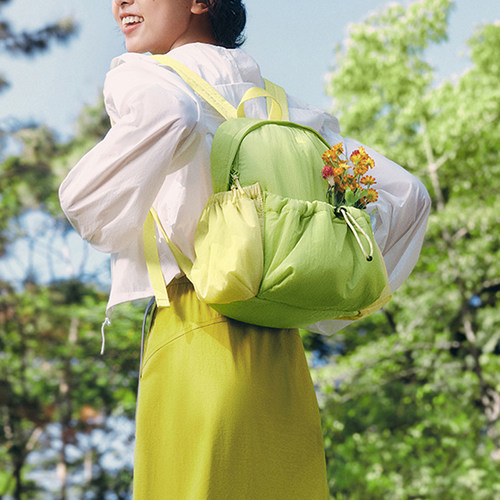 双肩背包女LC183旅游轻便高颜值防水通勤运动徒步小背包书包潮流