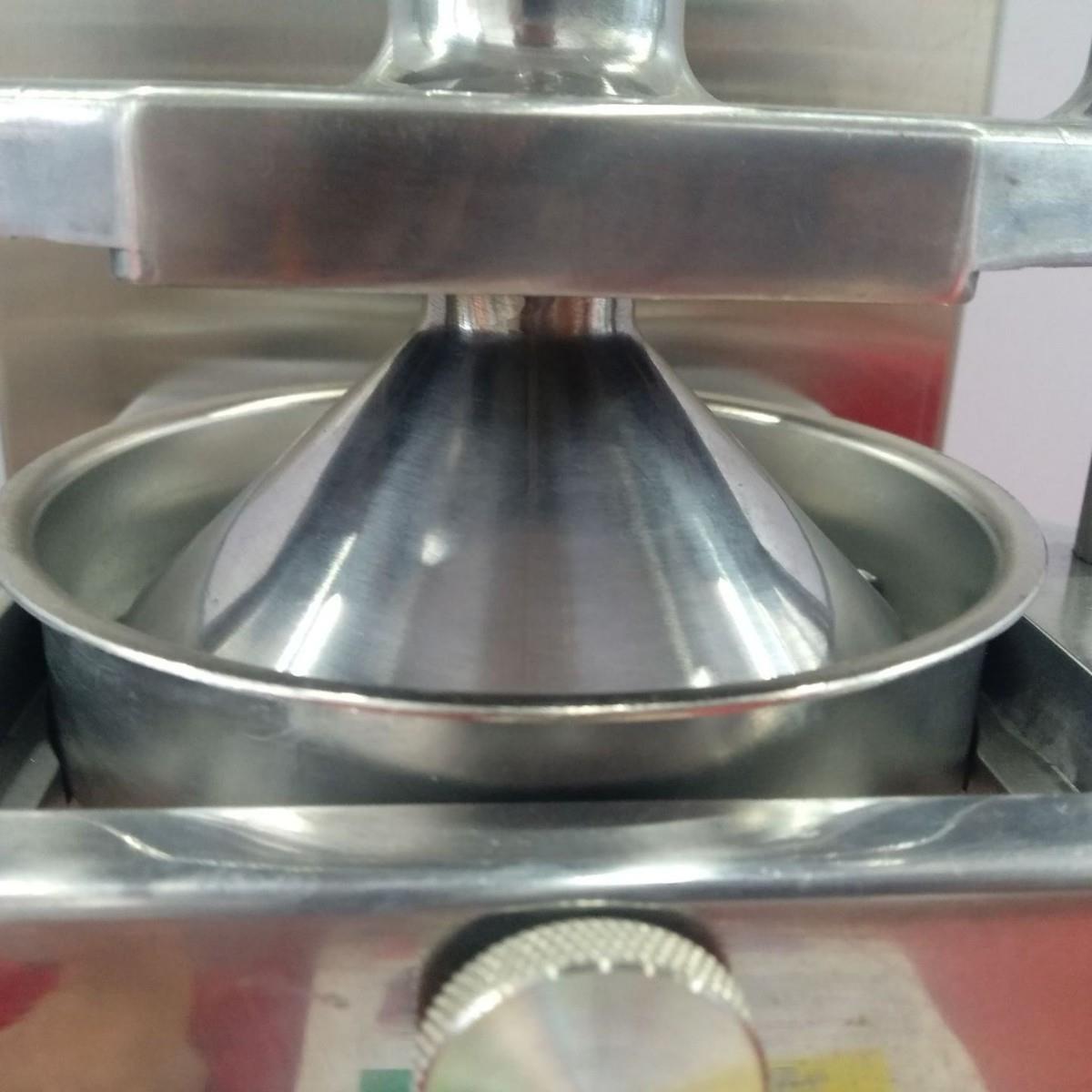 H004多用立式不锈钢电动薯条机压橙机 瓜果切条机橙汁果汁机