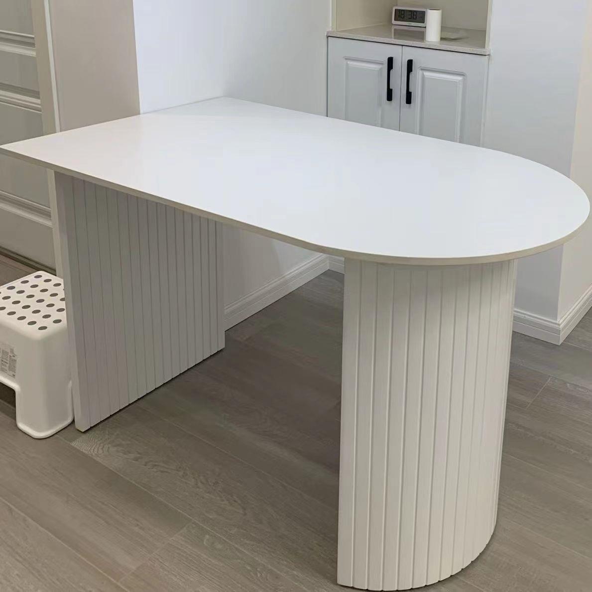 北欧现代简约轻奢铁艺餐桌小户型家用网红岛台大理石桌子岩板高端