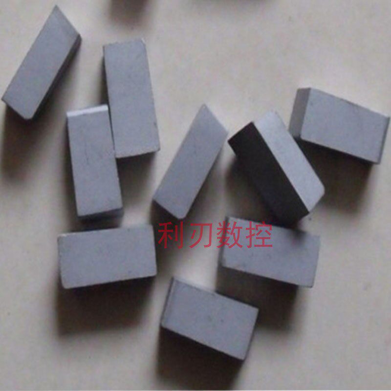 株洲硬质合金长条焊接刀头外圆车刀粒YT15YT5YG6YG8YW2 D224/D226