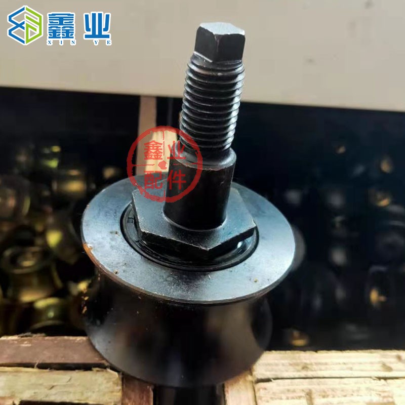 宝达施工电梯配件 滚轮带螺杆滑轮导向轮 外丝滚轮施工升降机配件