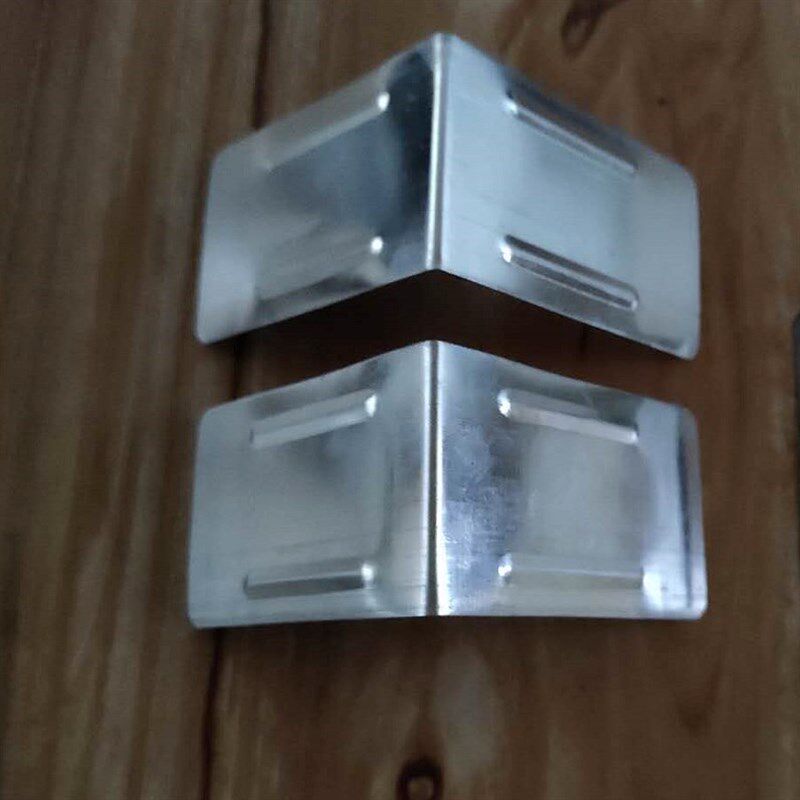 木箱铁皮包边包角铁护角包装箱90度直角铁片角码拐角金属连接件zz