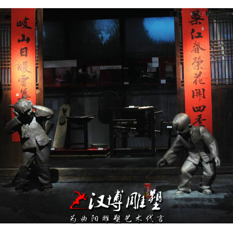 玻璃钢仿铜放鞭炮人物雕塑铸铜童趣主题小孩放炮雕塑铜雕人物定制