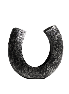 新中式蟾蜍摆件大理石洞石托盘设计师花瓶u形花器黑白陶瓷马装饰