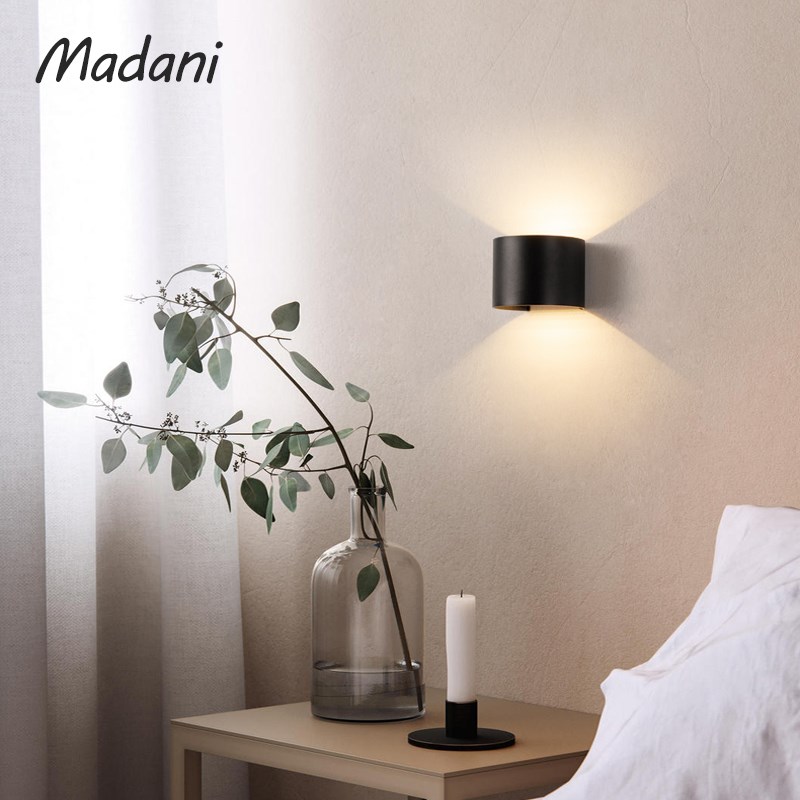 麦丹妮Madani哥达壁灯led过道背景墙组合简约现代壁灯上下发光