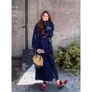一整套穿搭显瘦半身裙两件套 2025新款 韩系印花连帽卫衣套装 女秋季