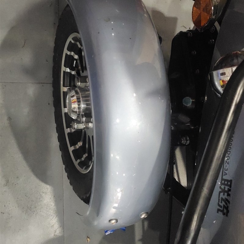 三辉不倒翁电动三轮车配件棚车陆巡H3蓝鲸龟王后轮铁胶挡泥板包邮
