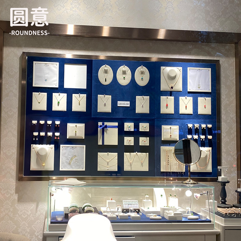 新款饰品展示架上墙面壁柜首饰橱窗挂式珠宝展示道具设计定制