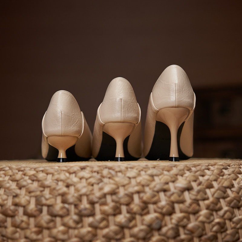 胖脚高跟鞋低跟3cm黑色职业细跟宽脚单鞋软皮工鞋加肥女鞋大码41