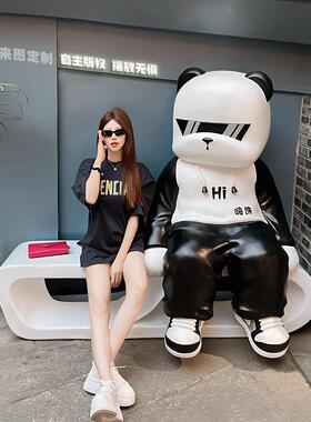 玻璃钢卡通雕塑定制大型户外迎宾IP吉祥物网红打卡方仔熊落地摆件