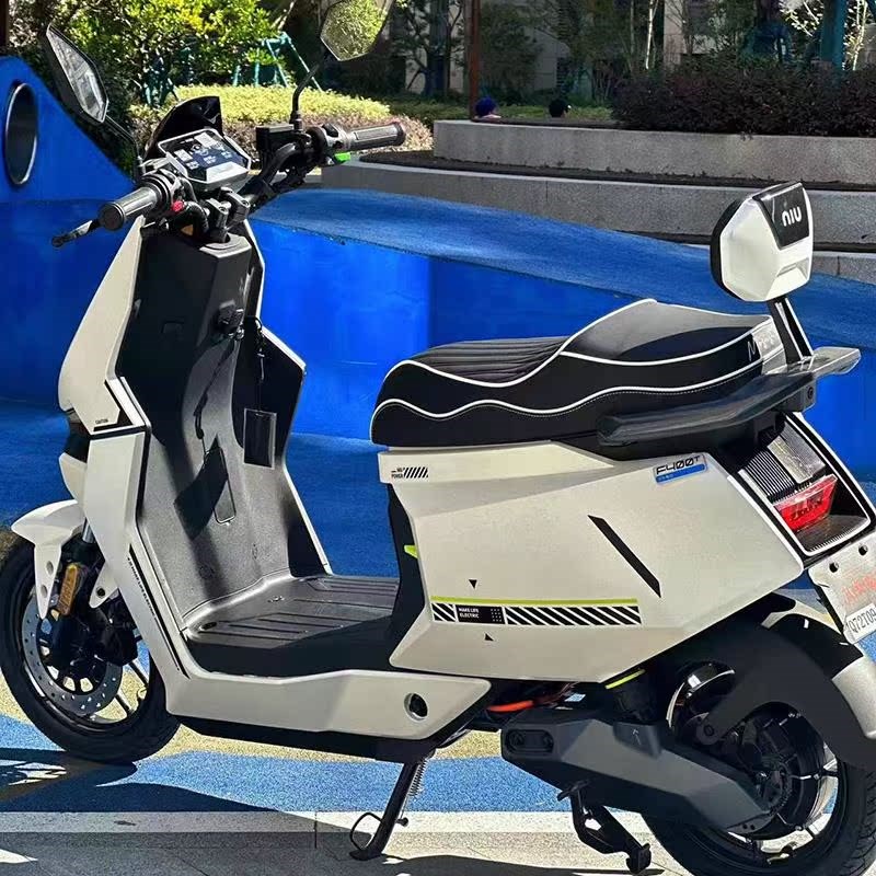 小牛F400T改装带灯复古款一体长坐垫F400T坐垫加厚舒适减震大座包