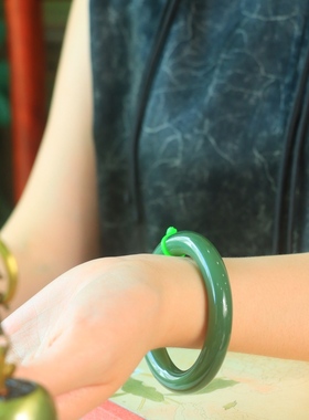 和田玉冰底老坑碧玉手镯平安镯