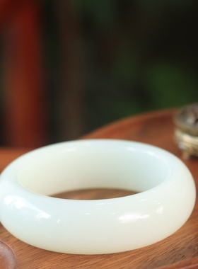 新疆和田玉山料玉镯羊脂白平安镯