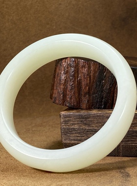 和田玉籽料手镯宽版平安镯收藏