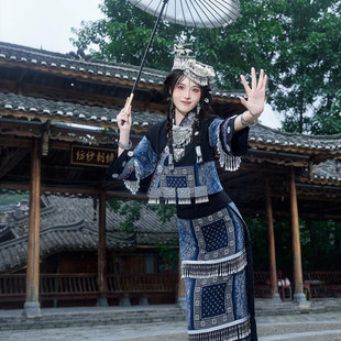 爆款苗族服装苗疆少女演出服长裙套装少数民族旅拍摄影艺术写真服