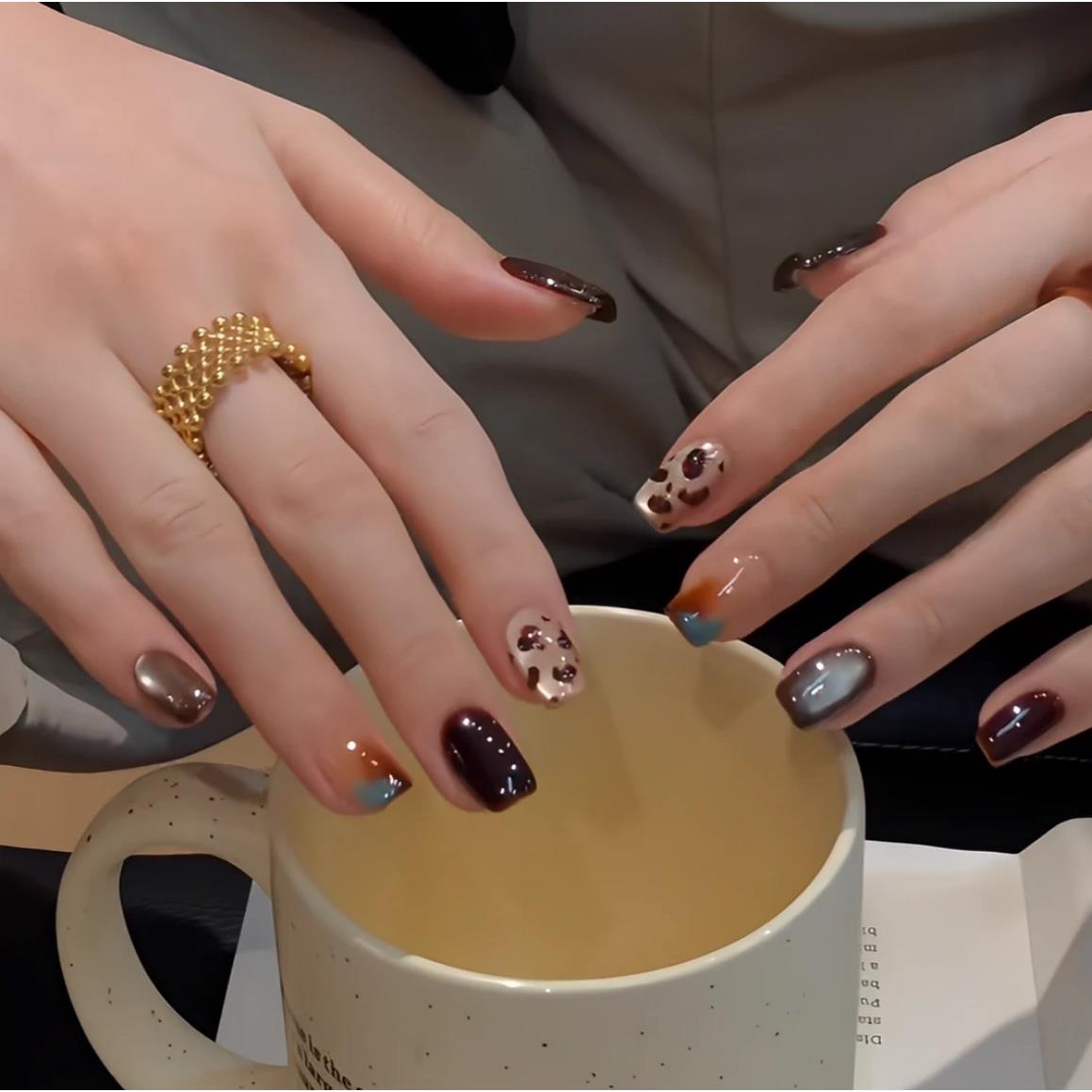 纯手工穿戴甲玻璃珠猫眼秋冬棕色豹纹短款美甲气质显白可拆卸甲片