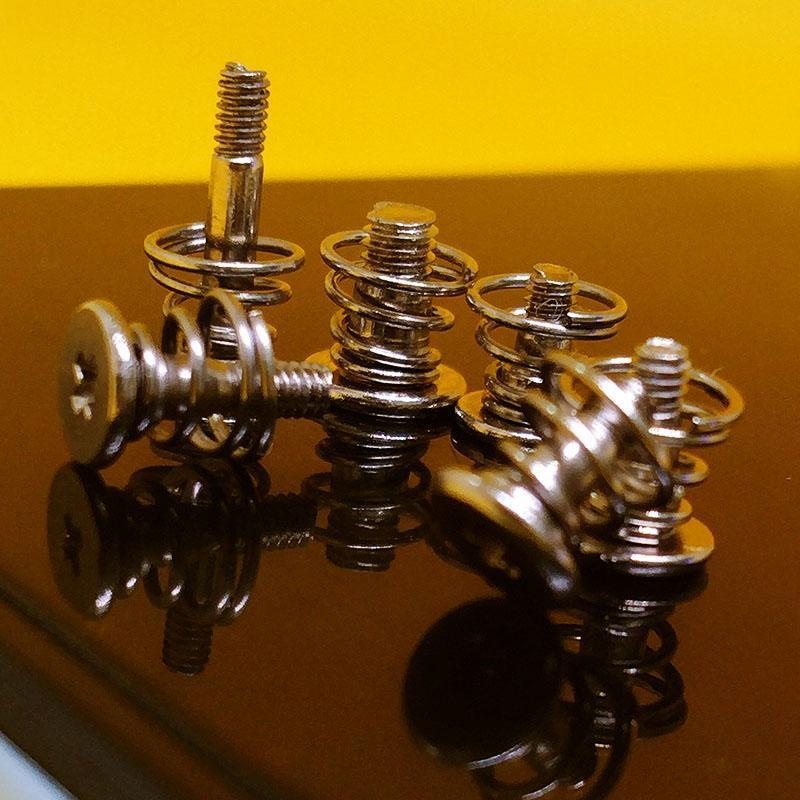 螺杆CPU散热器排气歧管震动固定