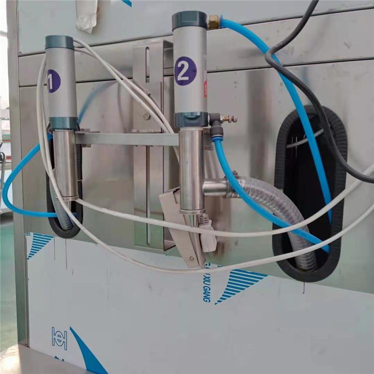 半自动两头容积式食用油灌装机 机油灌装机 小型润滑油罐装设备