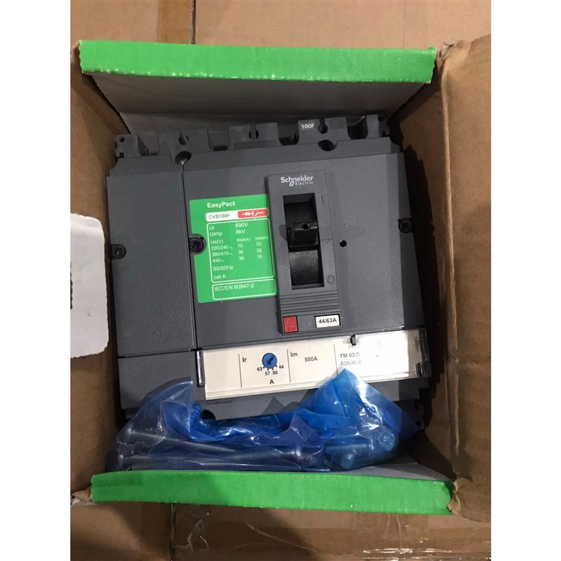 施耐德塑壳断路器CVS100F 4P 63A 全新原装