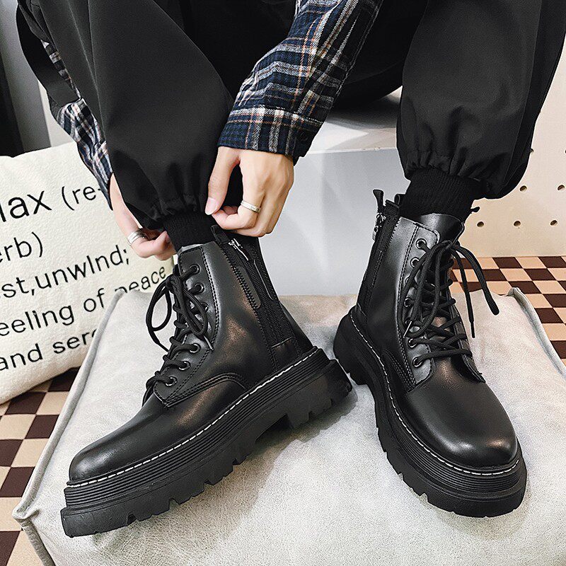 马丁靴男款防水机车靴新款男士高帮鞋工装靴子春秋英伦风黑色皮靴