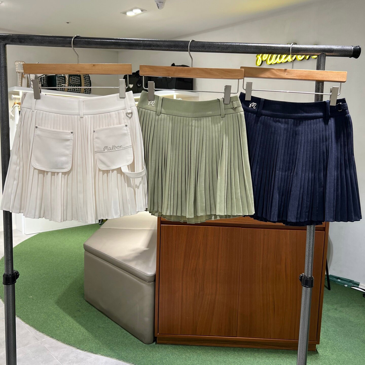 女士高尔夫球服运动百褶裙