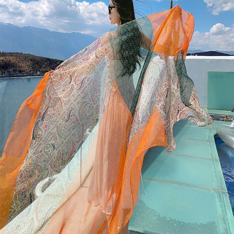 春秋夏季丝巾女2025新款披肩外搭纱巾三亚海边沙滩度假披风民族风
