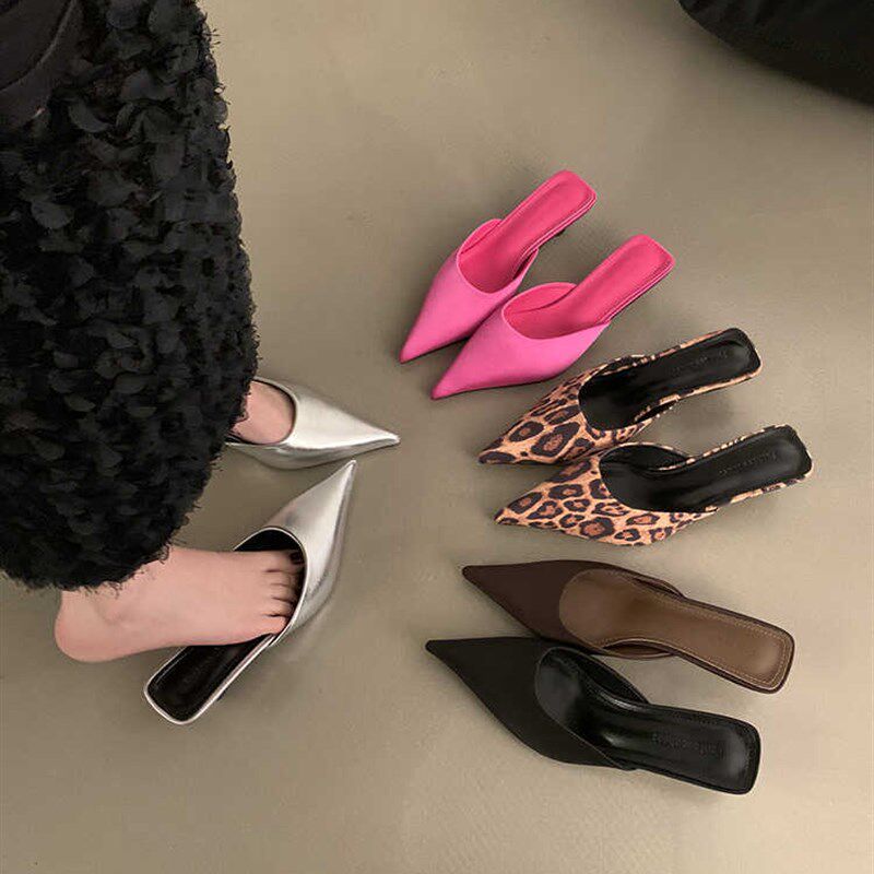 大码高跟鞋宽胖脚女鞋秋季2024新款凉鞋尖头低跟细跟凉拖包头半拖