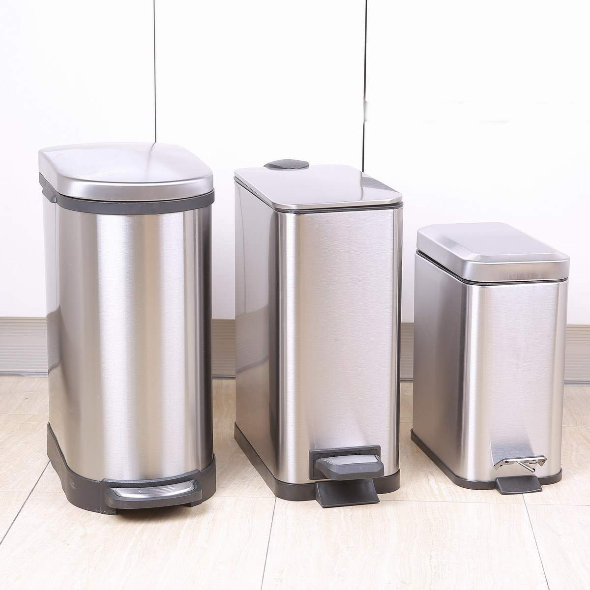 垃圾桶家用 长方形简约不锈钢脚踏时尚欧式带盖窄身卫生桶 批新品