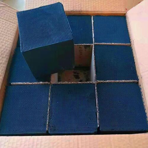 800碘值蜂窝活性炭 喷漆房工业废气处理吸附箱用防水蜂窝活性炭