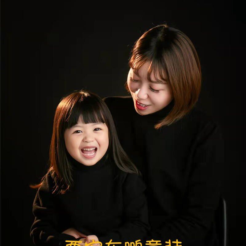儿童摄影服装影楼拍照时尚亲子装黑色毛衣新年拍摄全家福拍照道具