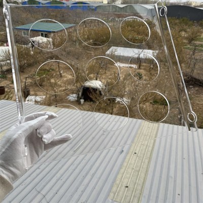 太空舱面板透明板小洞洞板卡扣扎带渐变颜色定制爬爬架亚克力配件