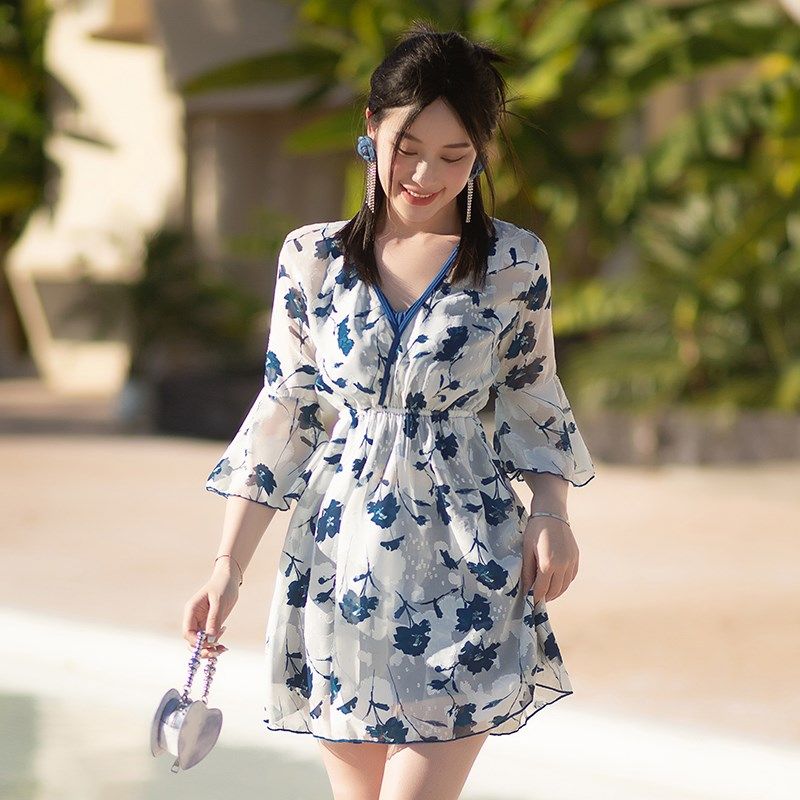 泡温泉泳衣女冬天大码遮肚显瘦宽松罩衫保守分体式遮肉女士三件套