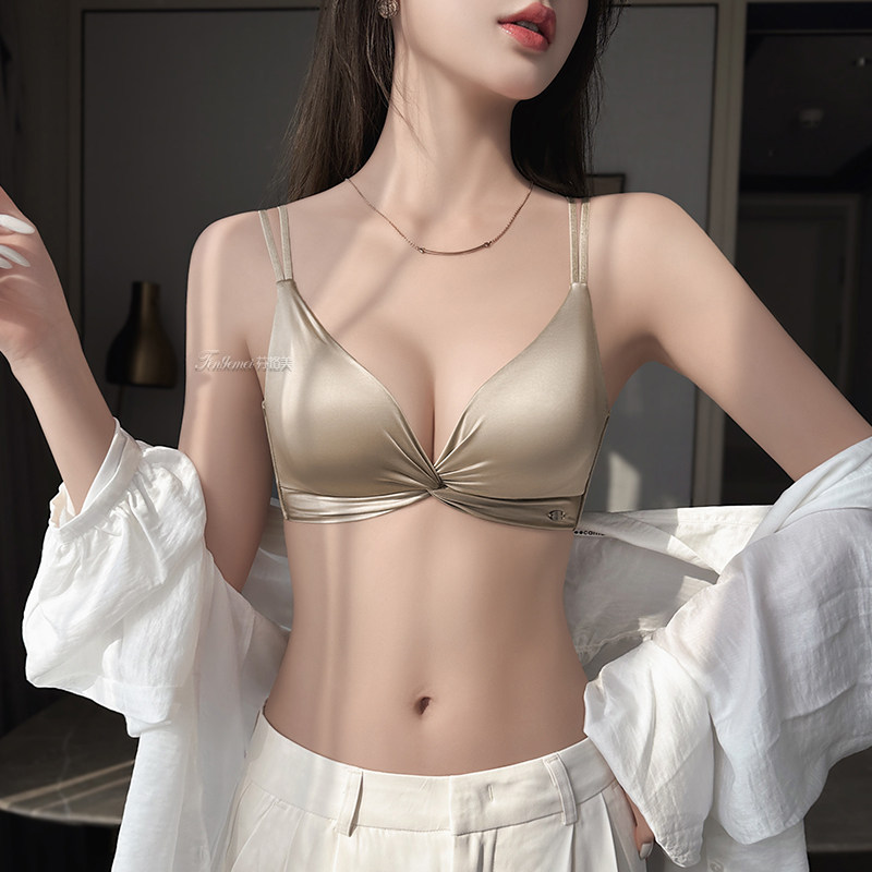内衣女小胸聚拢薄款收副乳防下垂法式三J角杯细肩带美背夏文胸套
