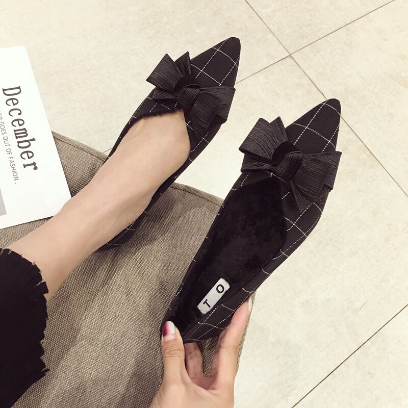 鞋子冬女2020新款尖头百搭x瓢鞋韩版学生加绒平底鞋大码软底棉鞋