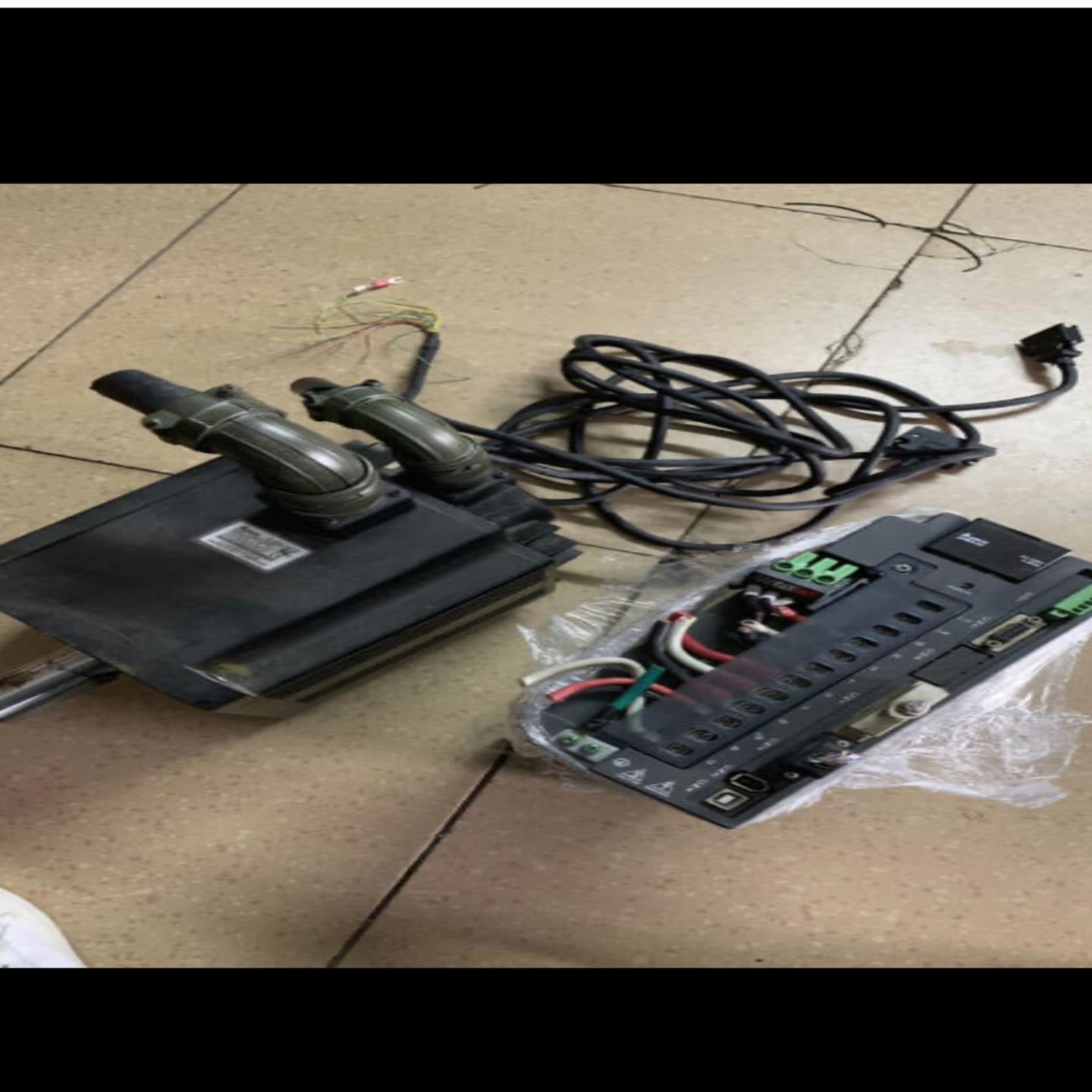 伺服器ASD-A2-4523-U，电机ECMA-F21