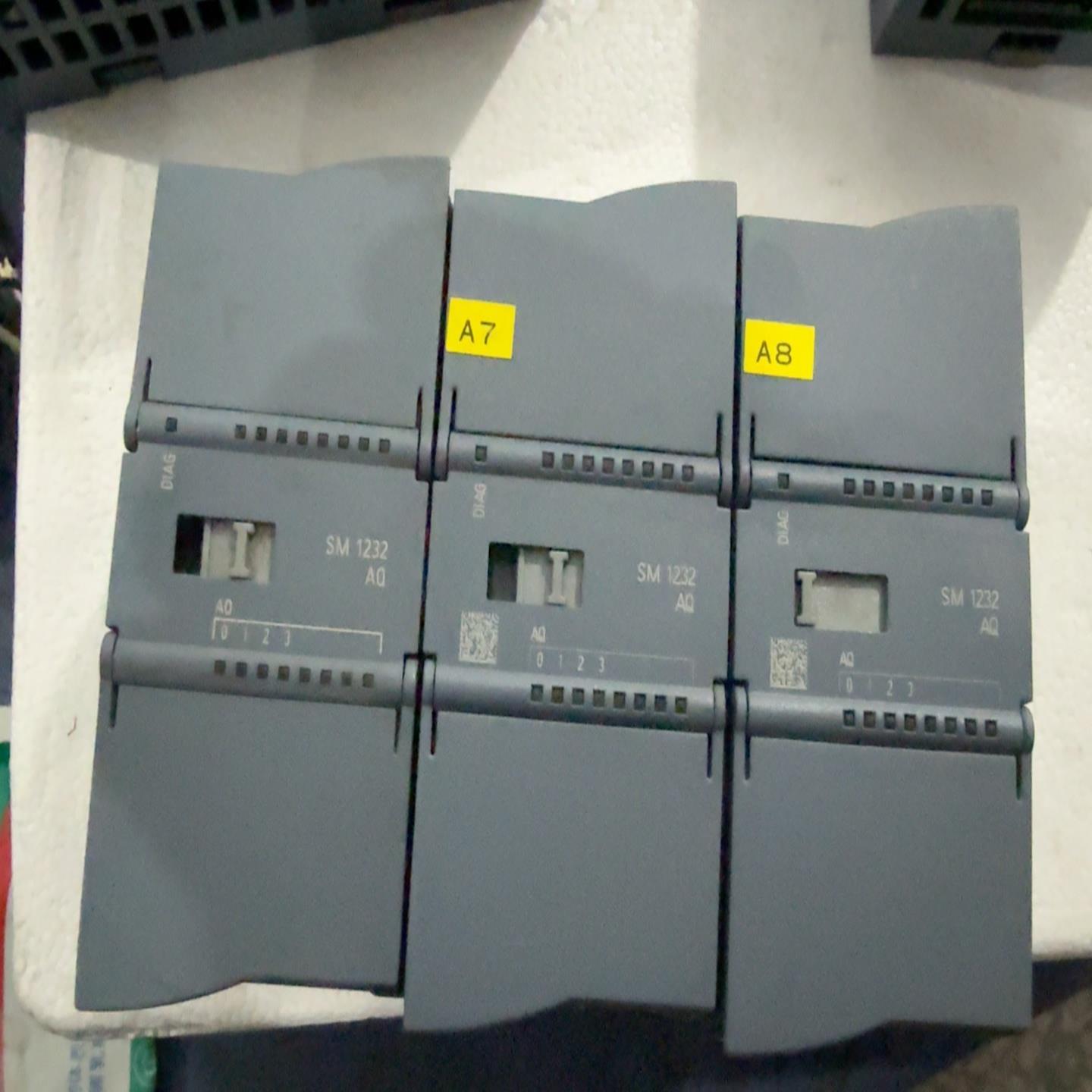 6ES7232-4HD32-0XB0，模块，外观完好询价