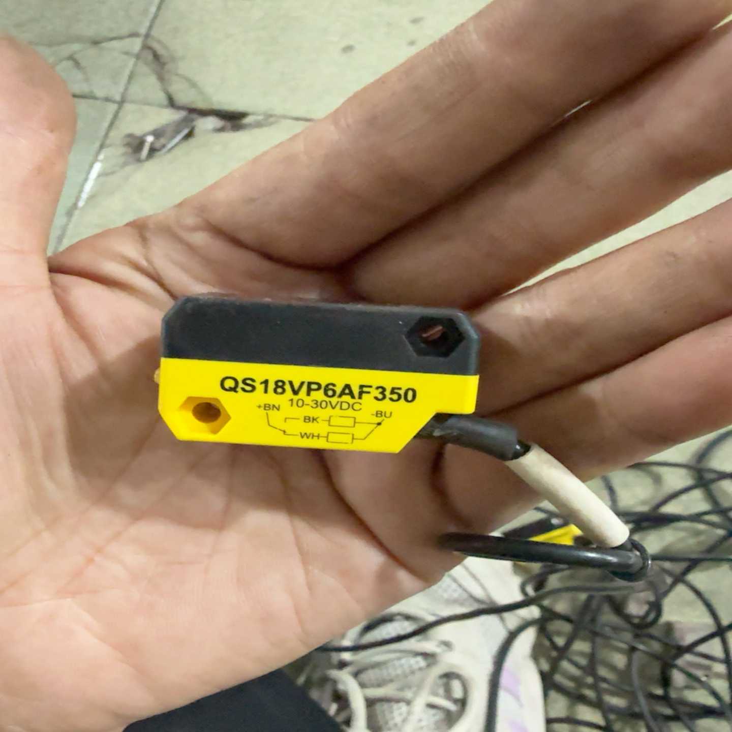 询价邦纳光电传感器QS18VP6AF350，10-30VDC供电