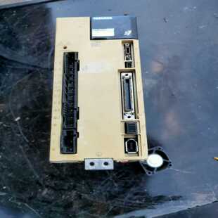 7系列750瓦伺服驱动器SGD7S 5R5A00A002