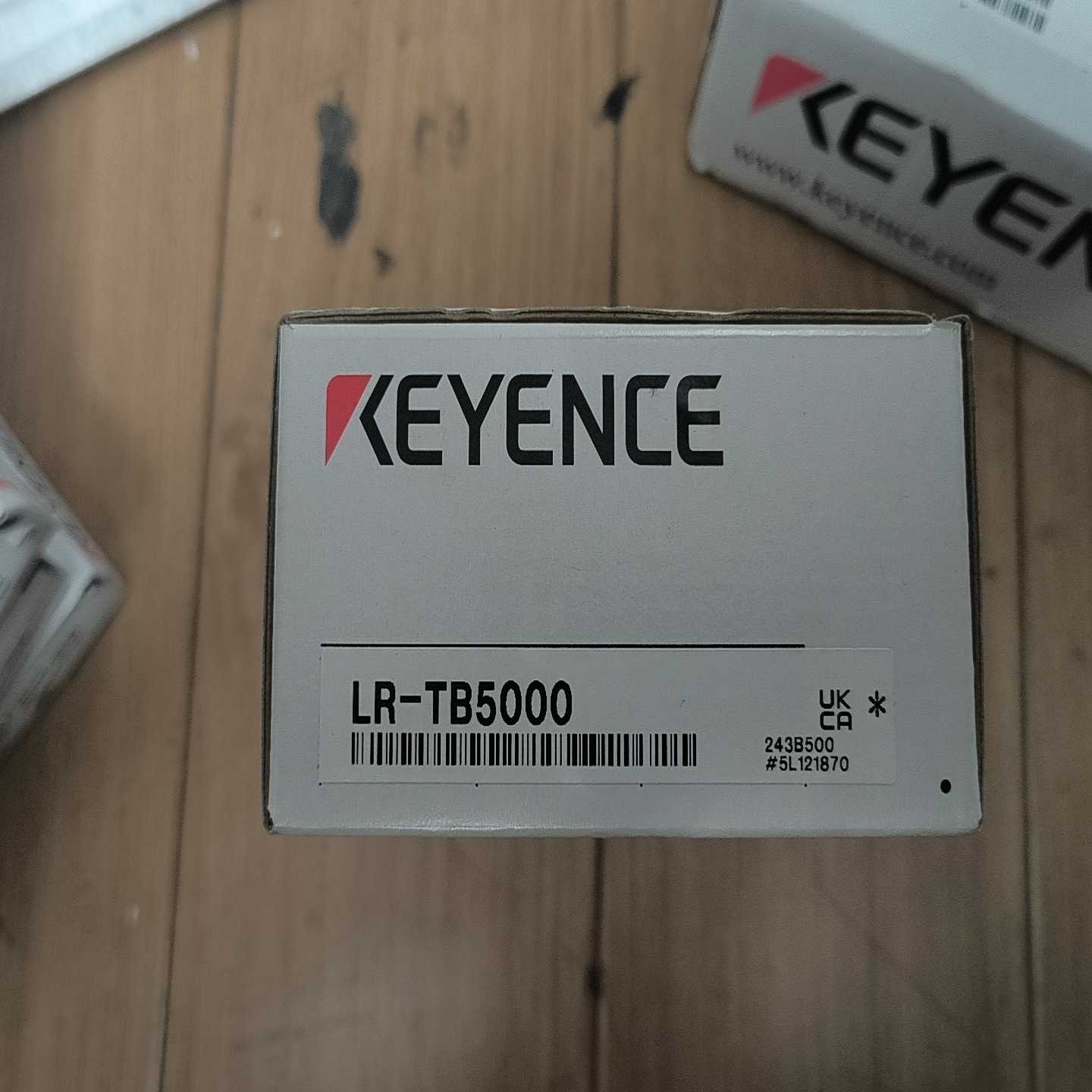 基恩士激光传感器LR-TB5000，全新原装正品，带原厂包装