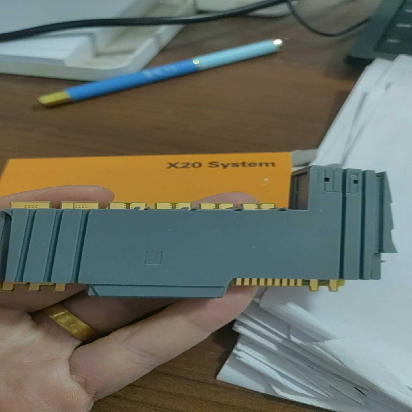x20cs1070
