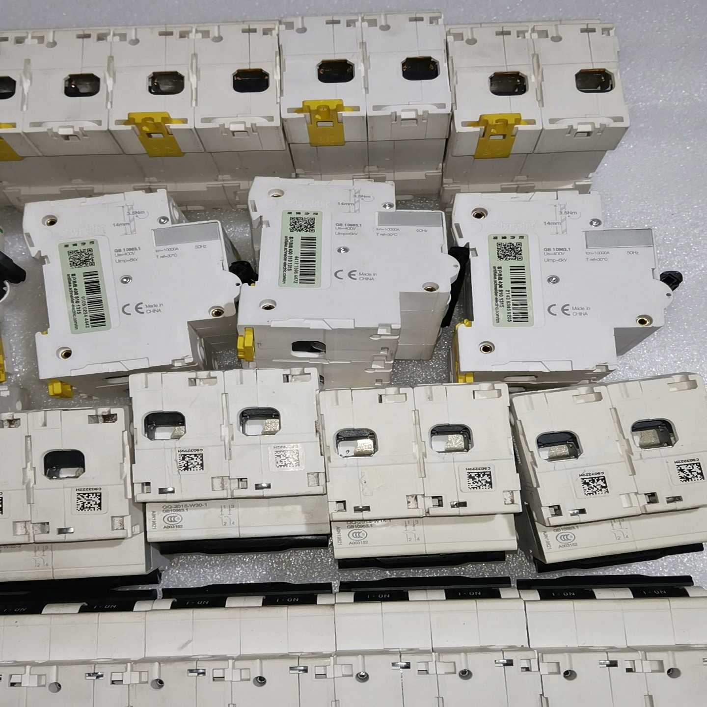 询价~施耐德空气开关断路器C120H D100A28个