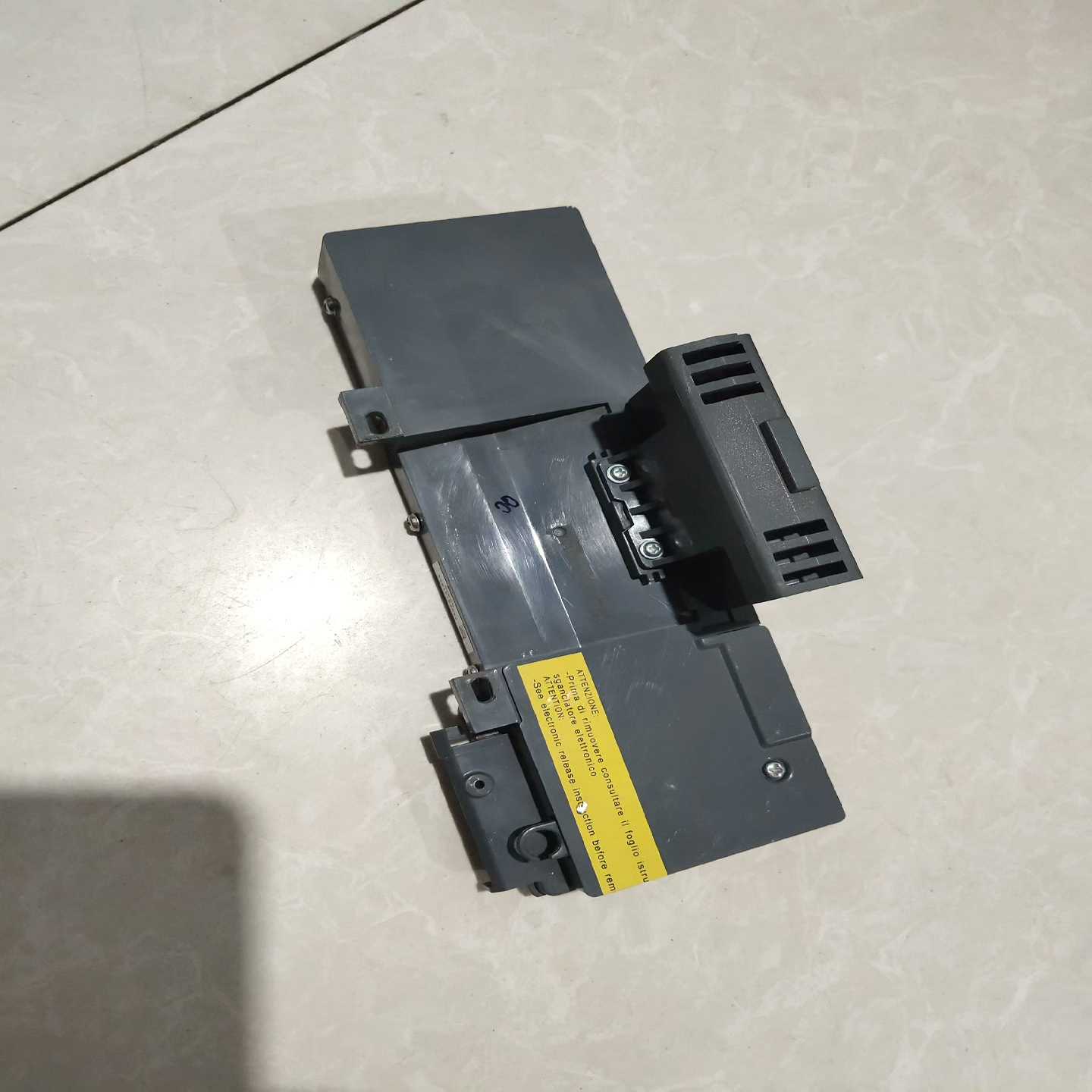 咨询-ABBT7800A智能开关控制器,一个,功能正常,