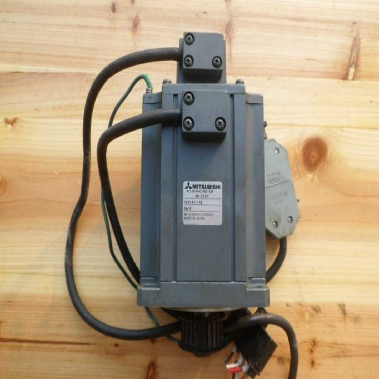 二手伺服电机  HA-FE63 HA-FE63B 拆机 功能包好 议价