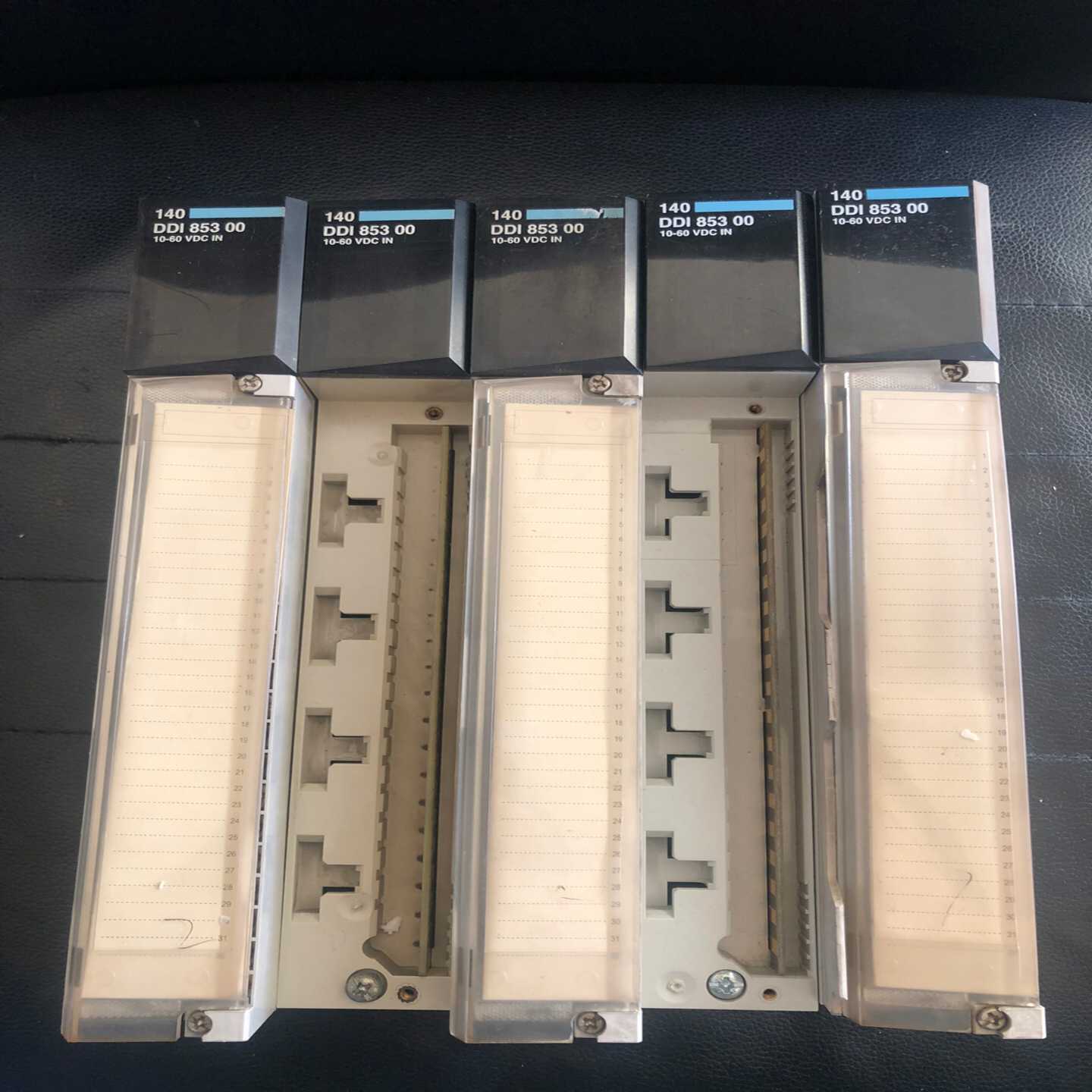 140DDI85300二手拆机施耐德PLC模块--议价商品