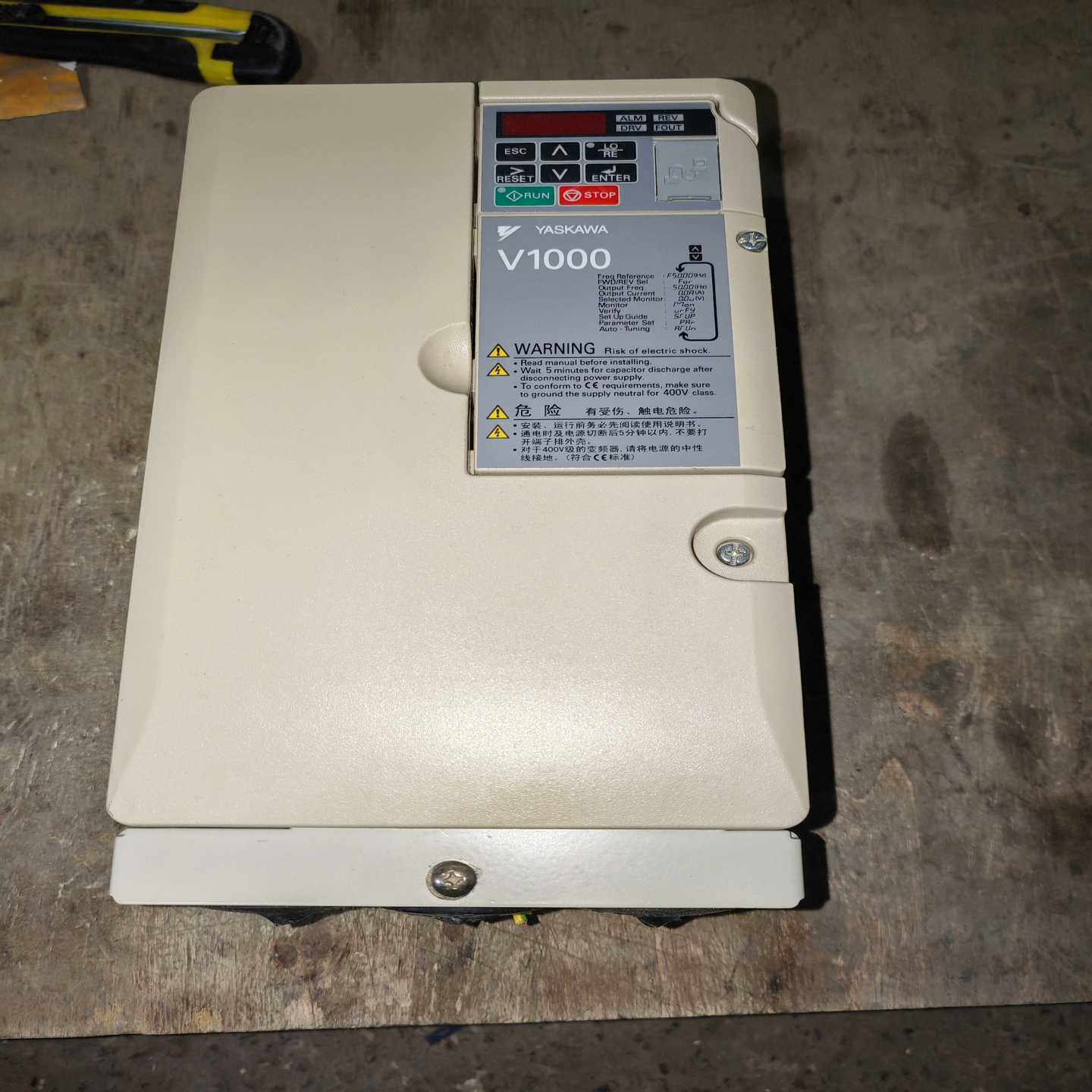 九成新CIMR-VB4A0018FBA变频器，功能，