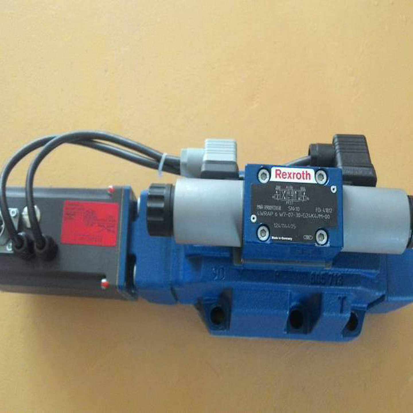 4WRLE16W6-200LJ-4X/MXY/24A1rexrotth力士乐比例阀伺服阀